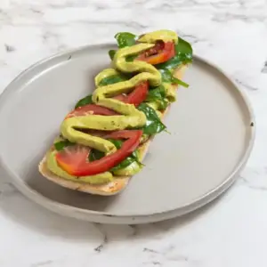 Guacamole toast (*VE)